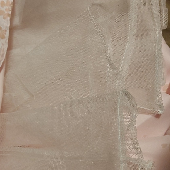 Pink full length prom - Picture 4 of 7